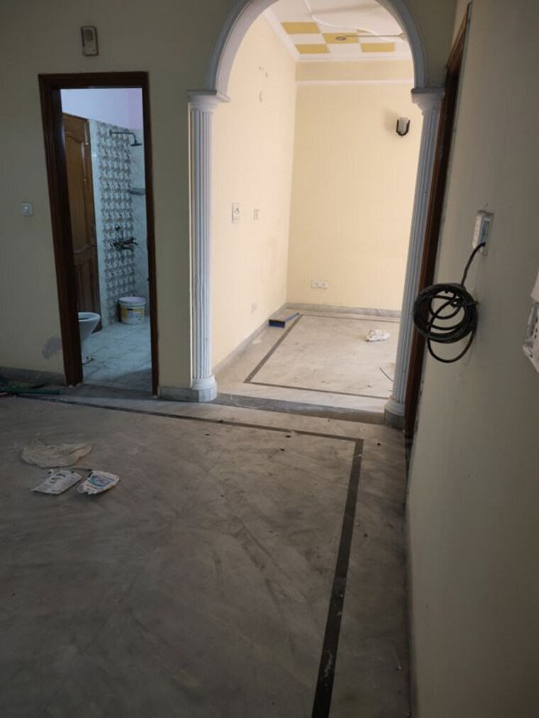 Room, sector 46 3 Bedroom 1750 Sq.Ft. Independent House In Sector 46 Noida 9856677