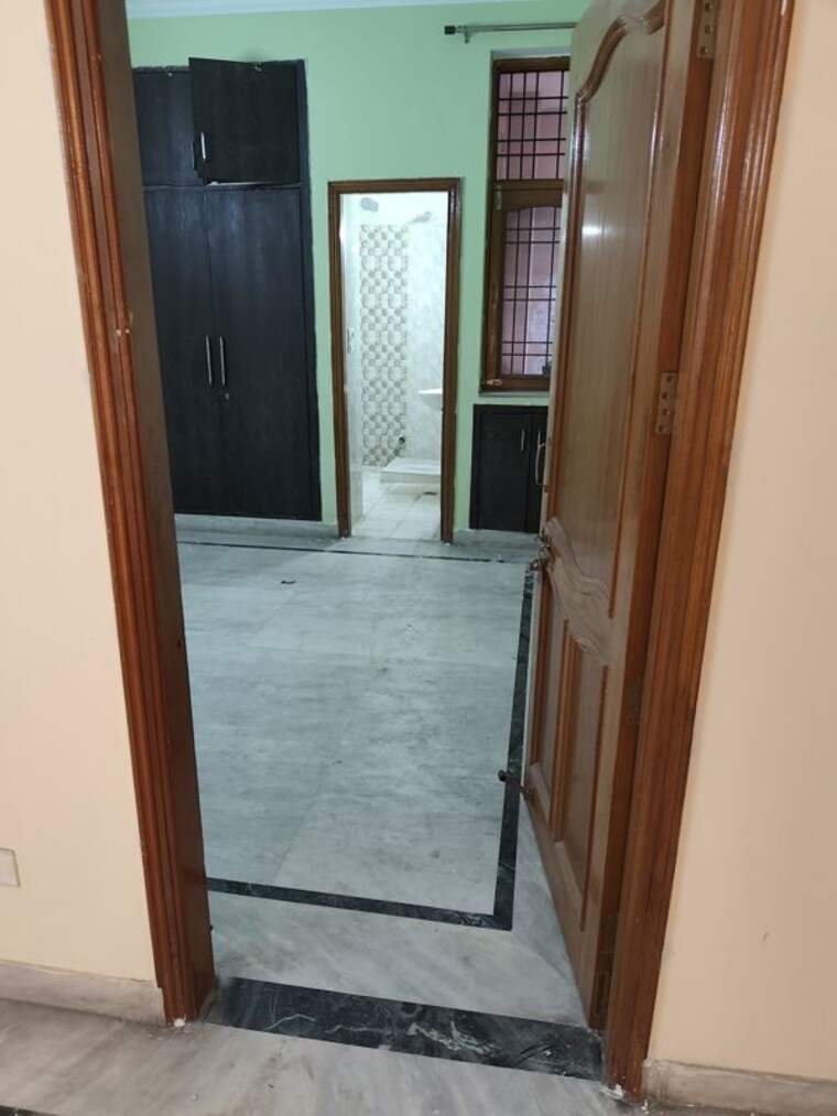 undefined, sector 46 3 Bedroom 1750 Sq.Ft. Independent House In Sector 46 Noida 9856677