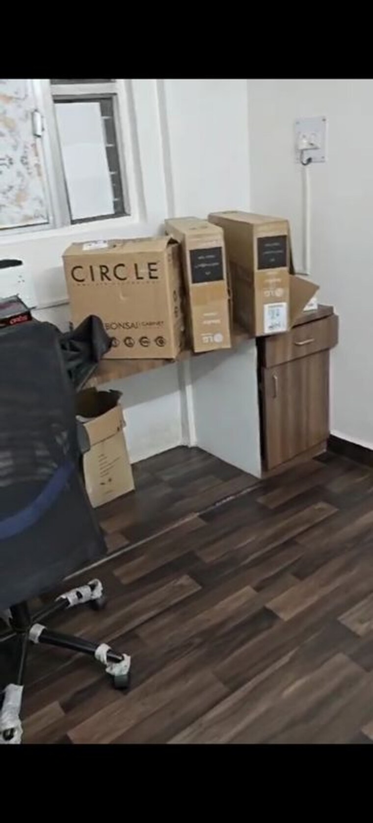 Team Area, karishma-society Commercial Office Space 550 Sq.Ft. In Kothrud Pune 9856682