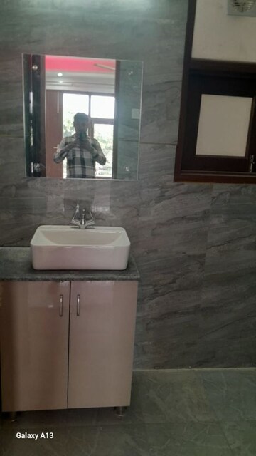 Bathroom in 3 BHK Builder Floor at Kohli One Malibu Town, Sector 47 – for Rent