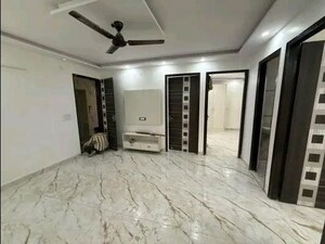 2 BHK Builder Floor For Rent in Moti Nagar