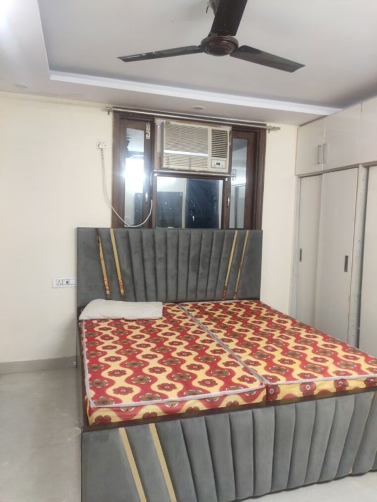 Bedroom, ramesh nagar 2 Bedroom 900 Sq.Ft. Builder Floor In Ramesh Nagar Delhi 9856691