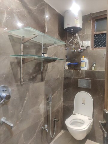 2 BHK Builder Floor For Rent in Ramesh Nagar