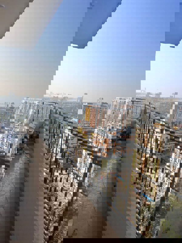 3 BHK + Study Room Apartment For Rent in Amrapali Crystal Homes