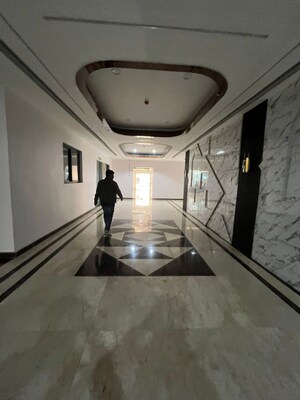 Parking in 4 BHK Apartment at Amrapali Crystal Homes, Sector 76 – for Rent