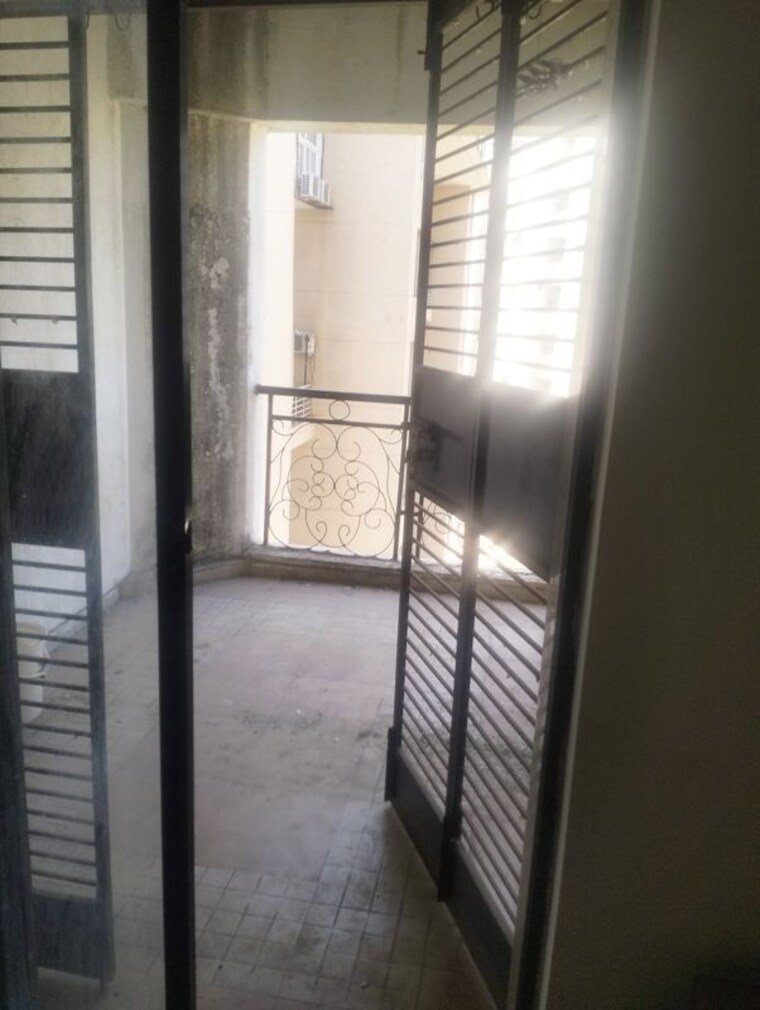 Bathroom, raheja-vistas-phase-ii 2.5 Bedroom 1350 Sq.Ft. Apartment In Mohammadwadi Pune 9856723