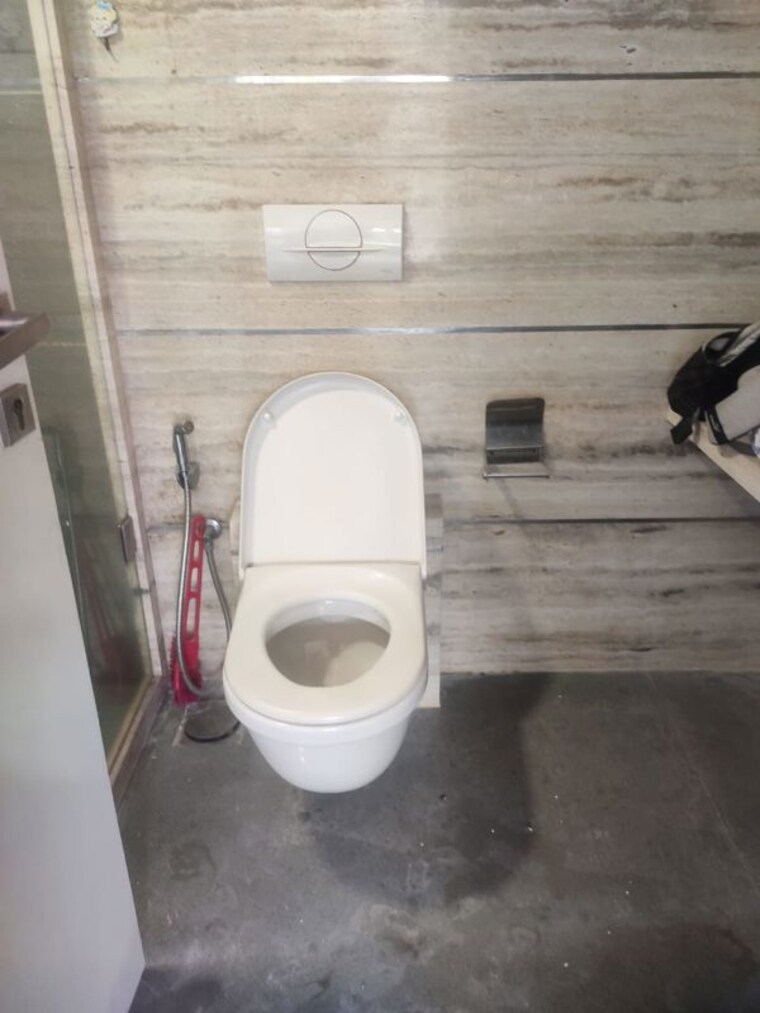 Bathroom, white-lotus 4 Bedroom 1800 Sq.Ft. Apartment In Santacruz West Mumbai 9856722