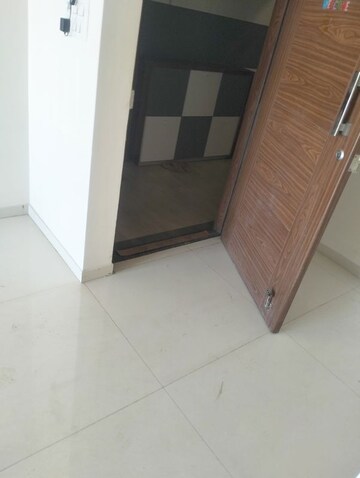 Room in 2 BHK Apartment at Kwality Garden, Kondhwa – for Rent