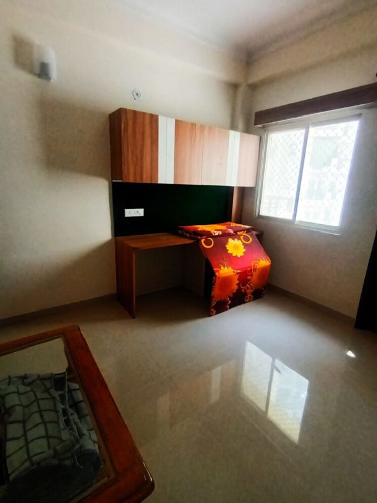 Living Room, awho-8b 3 Bedroom 1500 Sq.Ft. Apartment In Vrindavan Yojna Lucknow 9856756