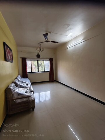Room in 2 BHK Apartment at Shriram Nagar CHS, Aundh – for Rent