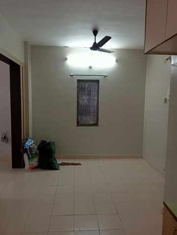 Room in 2 BHK Apartment at Nisarg Varsha, Aundh – for Rent