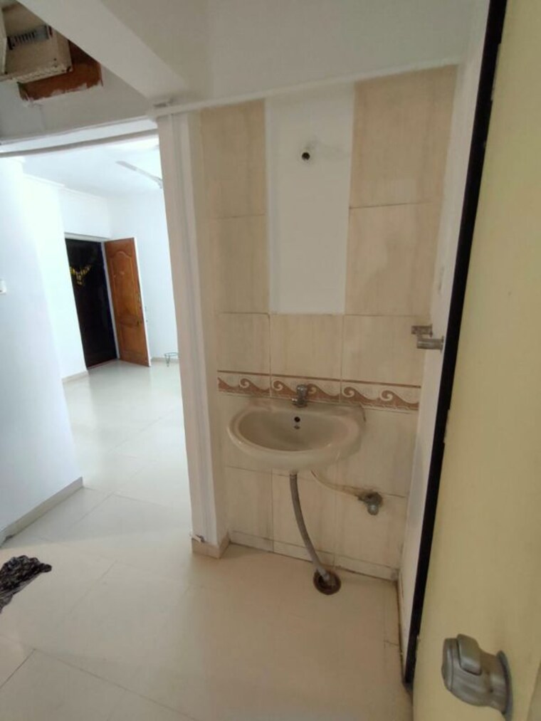 Bathroom, shivsagar-city-phase-1 2 Bedroom 1000 Sq.Ft. Apartment In Sinhagad Road Pune 9856766