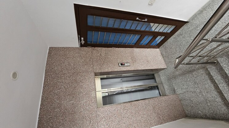 undefined, sector 46 2.5 Bedroom 1150 Sq.Ft. Independent House In Sector 46 Noida 9856808