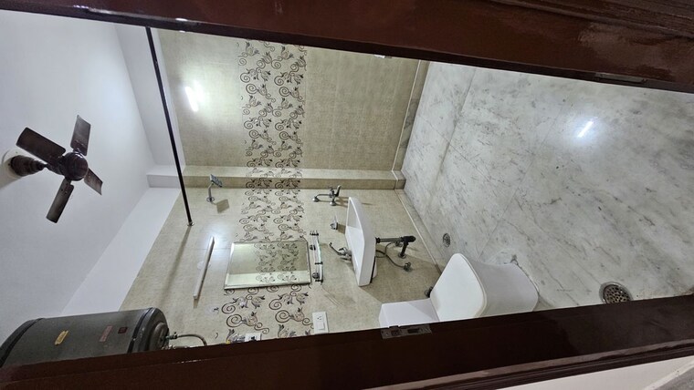 undefined, sector 46 2.5 Bedroom 1150 Sq.Ft. Independent House In Sector 46 Noida 9856808