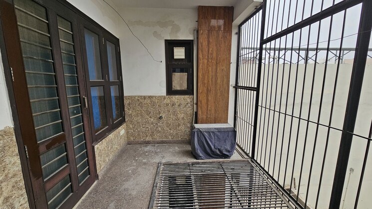 Living Room, sector 46 2.5 Bedroom 1150 Sq.Ft. Independent House In Sector 46 Noida 9856808