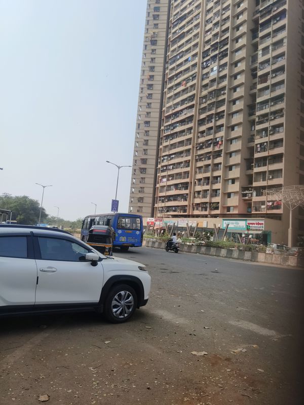 2 BHK Apartment For Rent in Shreeji Solitaire