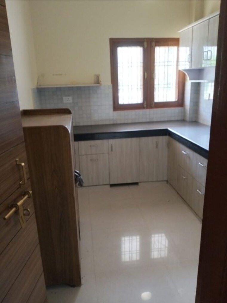 Kitchen, vasant kunj 2 Bedroom 2100 Sq.Ft. Independent House In Vasant Kunj Lucknow 9833798
