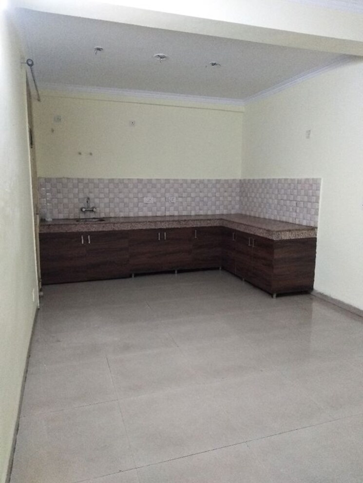 Room, rohtas-plumeria 3 Bedroom 1650 Sq.Ft. Apartment In Gomti Nagar Lucknow 9856884