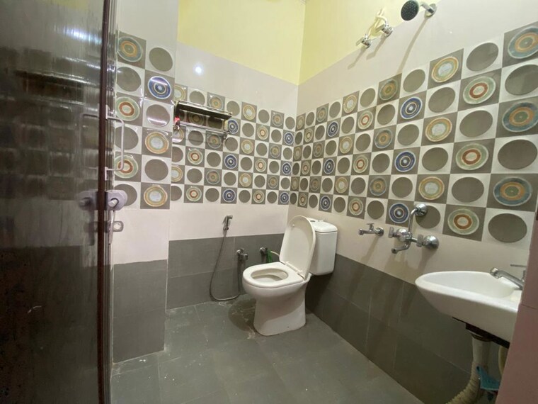 Bathroom, gomti nagar 2 Bedroom 1560 Sq.Ft. Independent House In Gomti Nagar Lucknow 9856876