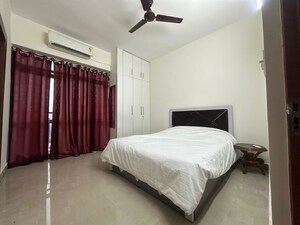 Bedroom in 2 BHK Apartment at AKG Skyline Plaza, Sultanpur Road – for Rent