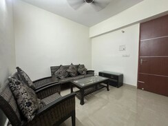 2 BHK Apartment For Rent in AKG Skyline Plaza