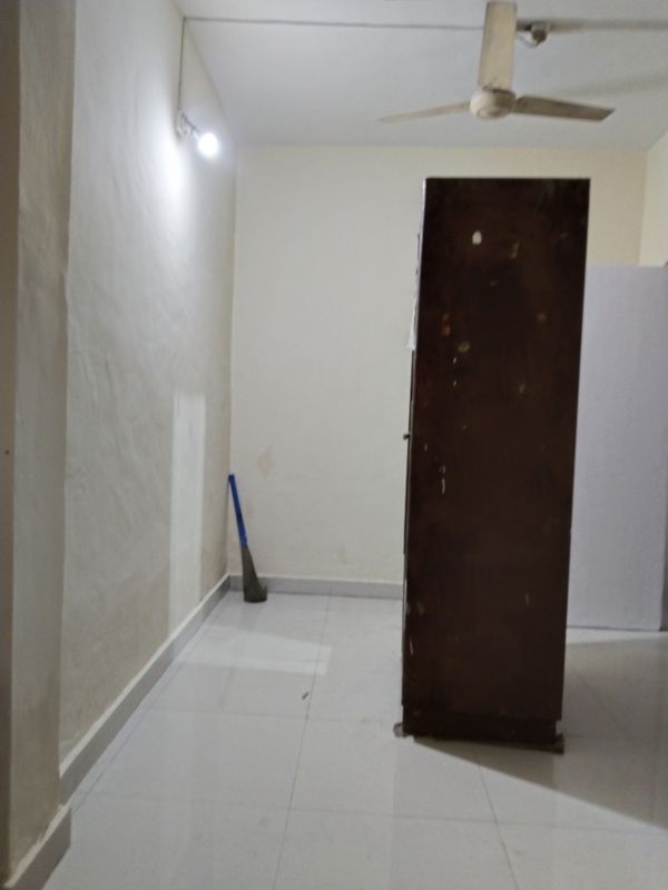 2 BHK Apartment For Rent in Camp Universal Apartment