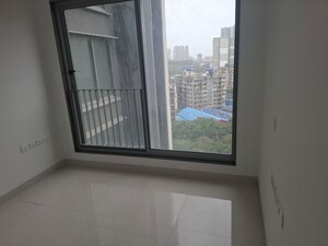 Room in 2 BHK Apartment at Sunteck City Avenue 4, Goregaon West – for Rent