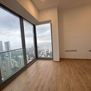 Room in 4 BHK Apartment at Rustomjee Crown, Gokhale Road – for Sale