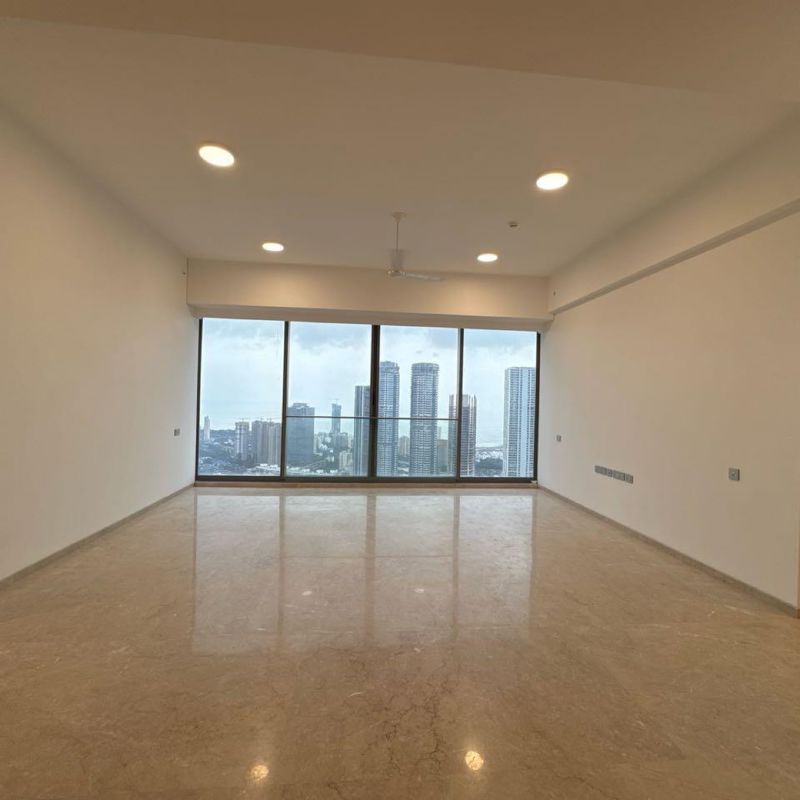 4 BHK + Servant Room 2180 Sq.Ft. Apartment in Rustomjee Crown
