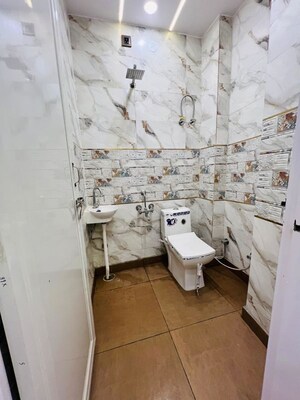 Bathroom in 3 BHK Builder Floor at Mansa Ram Park – for Sale