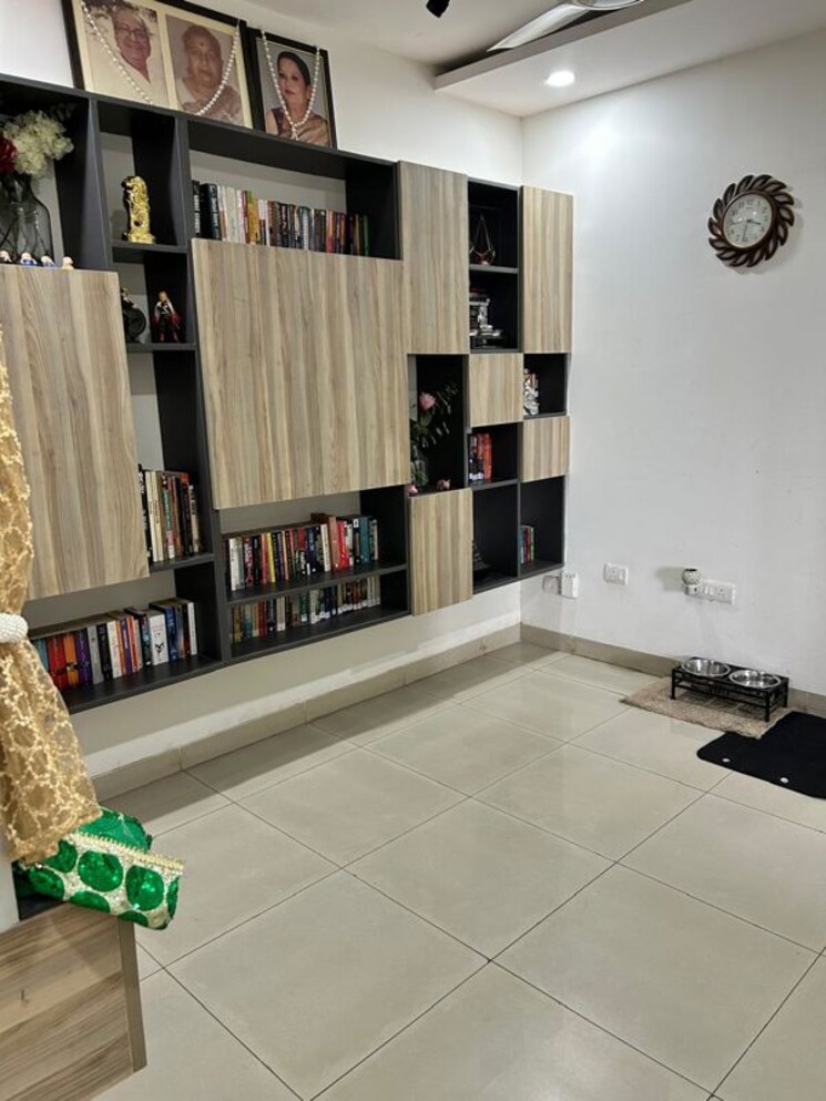 Room, sector 83 3.5 Bedroom 1900 Sq.Ft. Apartment In Sector 83 Gurgaon 9769340