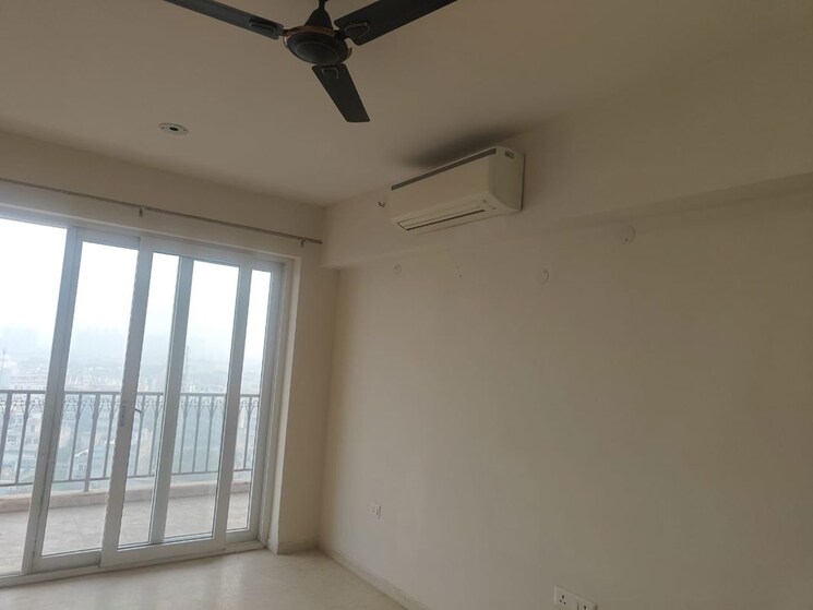 Room, dlf-regal-gardens 2 Bedroom 1527 Sq.Ft. Apartment In Sector 90 Gurgaon 9724738