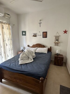 Bedroom in 2 BHK Apartment at Piramal Aranya Arav, Byculla – for Rent