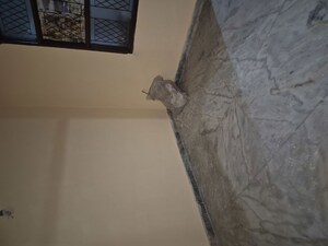 Furnished Amenities in 2.5 BHK Builder Floor at Mayur Vihar – for Rent