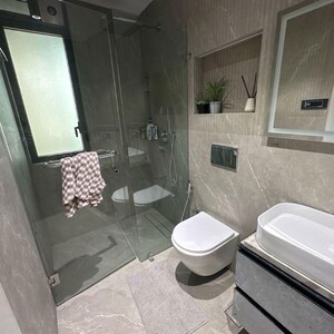 Bathroom in 3 BHK Apartment at Lodha Trump Tower, Kamala Mill – for Sale