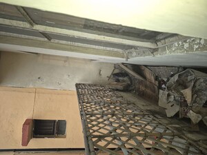 Master Bedroom in 3 BHK Apartment at Mayur Vihar – for Rent