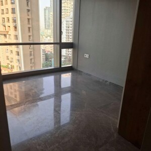 Room in 4 BHK Apartment at Lodha Trump Tower, Kamala Mill – for Sale