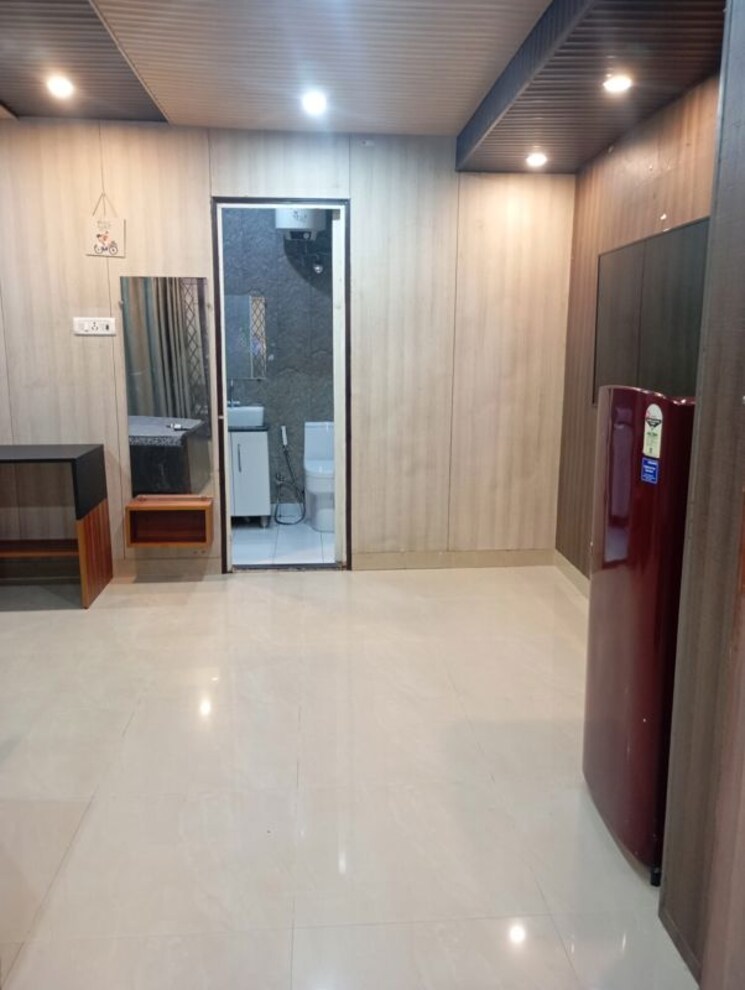 Room, east of kailash 1 RK 370 Sq.Ft. Builder Floor In East Of Kailash Delhi 9857005