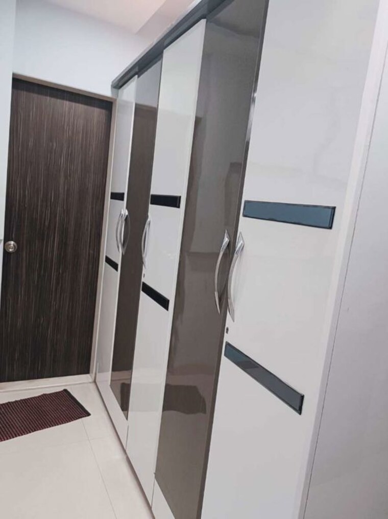 Cupboard, kasarvadavali Pg For Boys & Girls In Kasarvadavali 9857007