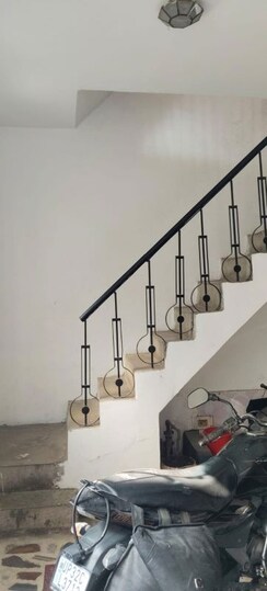 6 BHK Independent House For Sale in Kalyanpur East