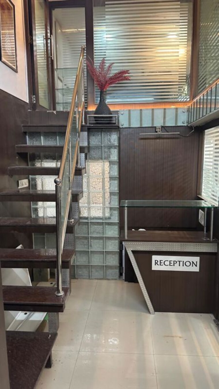 Entrance, dilkap-chambers Commercial Office Space 1000 Sq.Ft. In Andheri West Mumbai 9847599