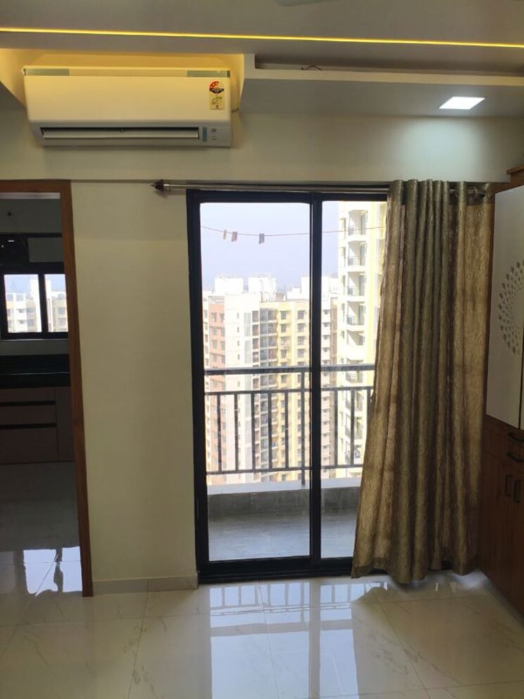 Room, runwal-gardens-phase-i 1.5 Bedroom 750 Sq.Ft. Apartment In Dombivli East Thane 9857059