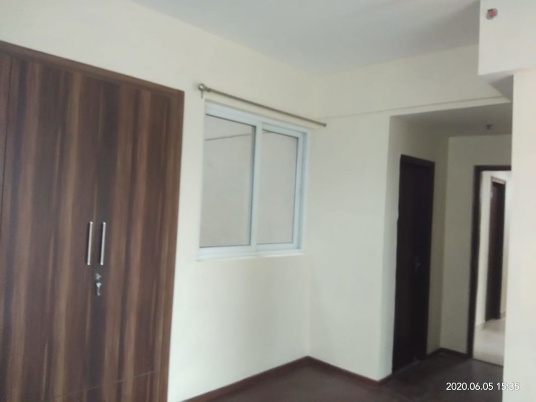 3.5 BHK + Servant Room 1935 Sq.Ft. Apartment in Bestech Park View Spa Next