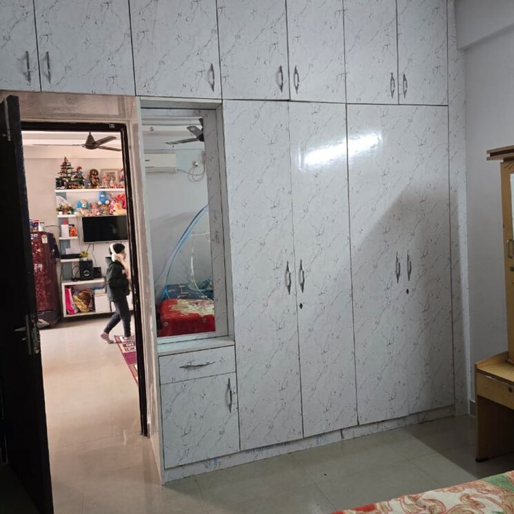 Bathroom, lotus-homz 2.5 Bedroom 800 Sq.Ft. Apartment In New Palam Vihar Phase 3 Gurgaon 9857078