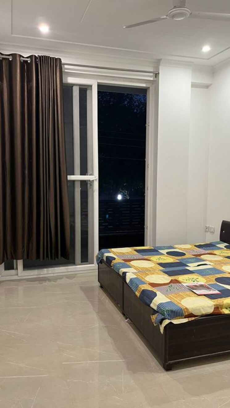 Bedroom, sector 38 Pg For Girls In Sector 38 9857090