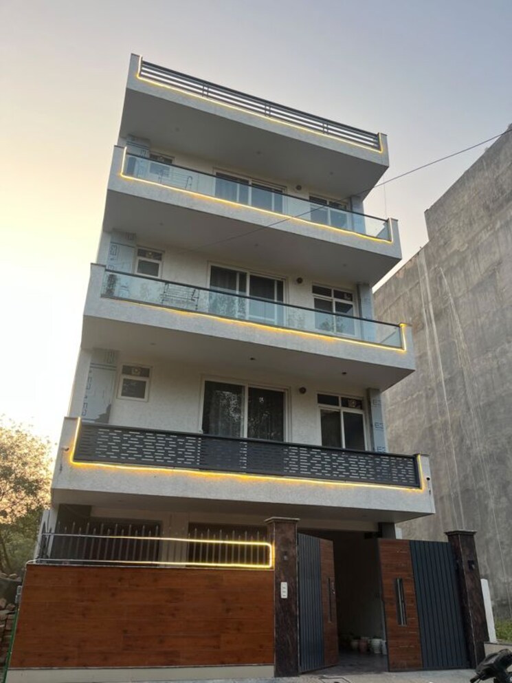 Exterior View, sector 38 Pg For Girls In Sector 38 9857090