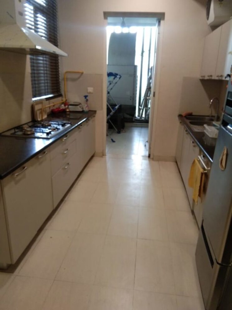 Kitchen, ireo-victory-valley 4 Bedroom 3200 Sq.Ft. Apartment In Sector 67 Gurgaon 9857092