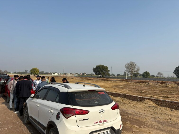 Exterior View, rohta road  105 Sq.Yd. Plot In Rohta Road Meerut 9857105