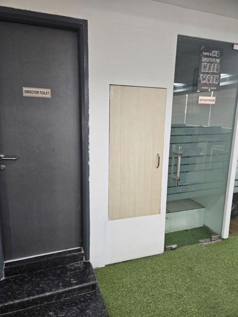 undefined, minarch-tower Commercial Office Space 4300 Sq.Ft. In Sector 44 Gurgaon 9857106