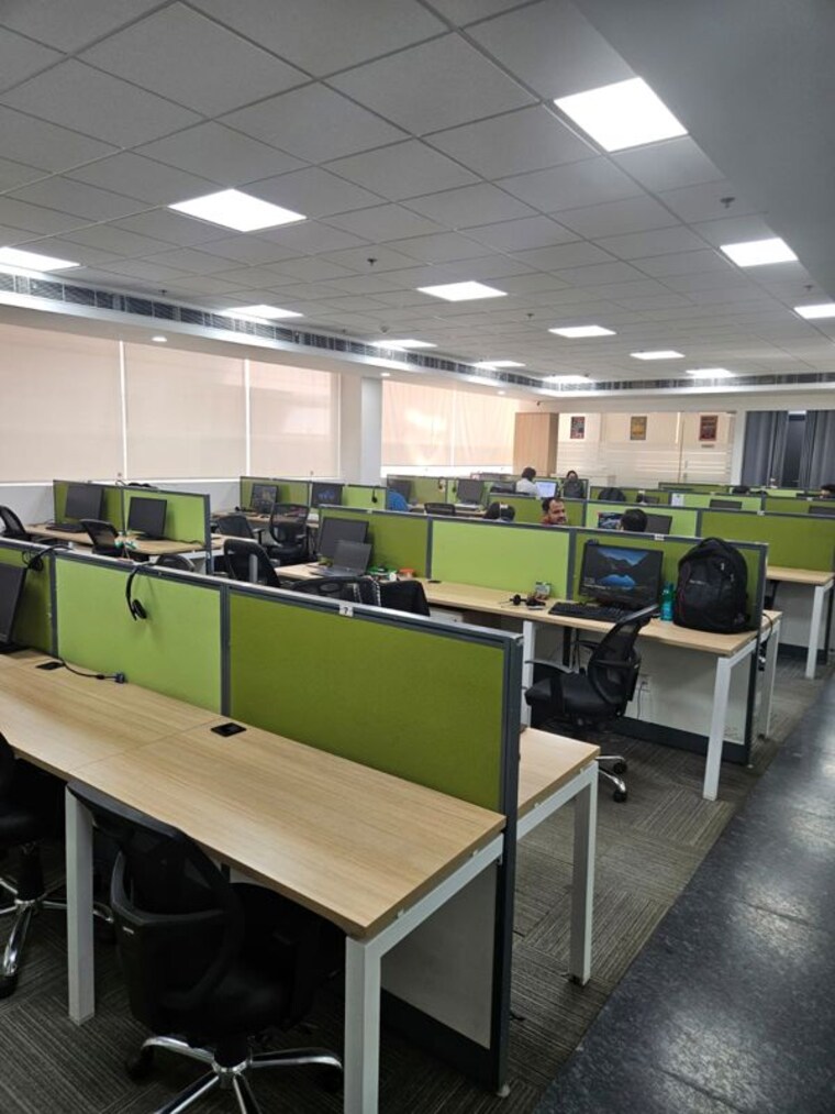 Team Area, minarch-tower Commercial Office Space 4300 Sq.Ft. In Sector 44 Gurgaon 9857106